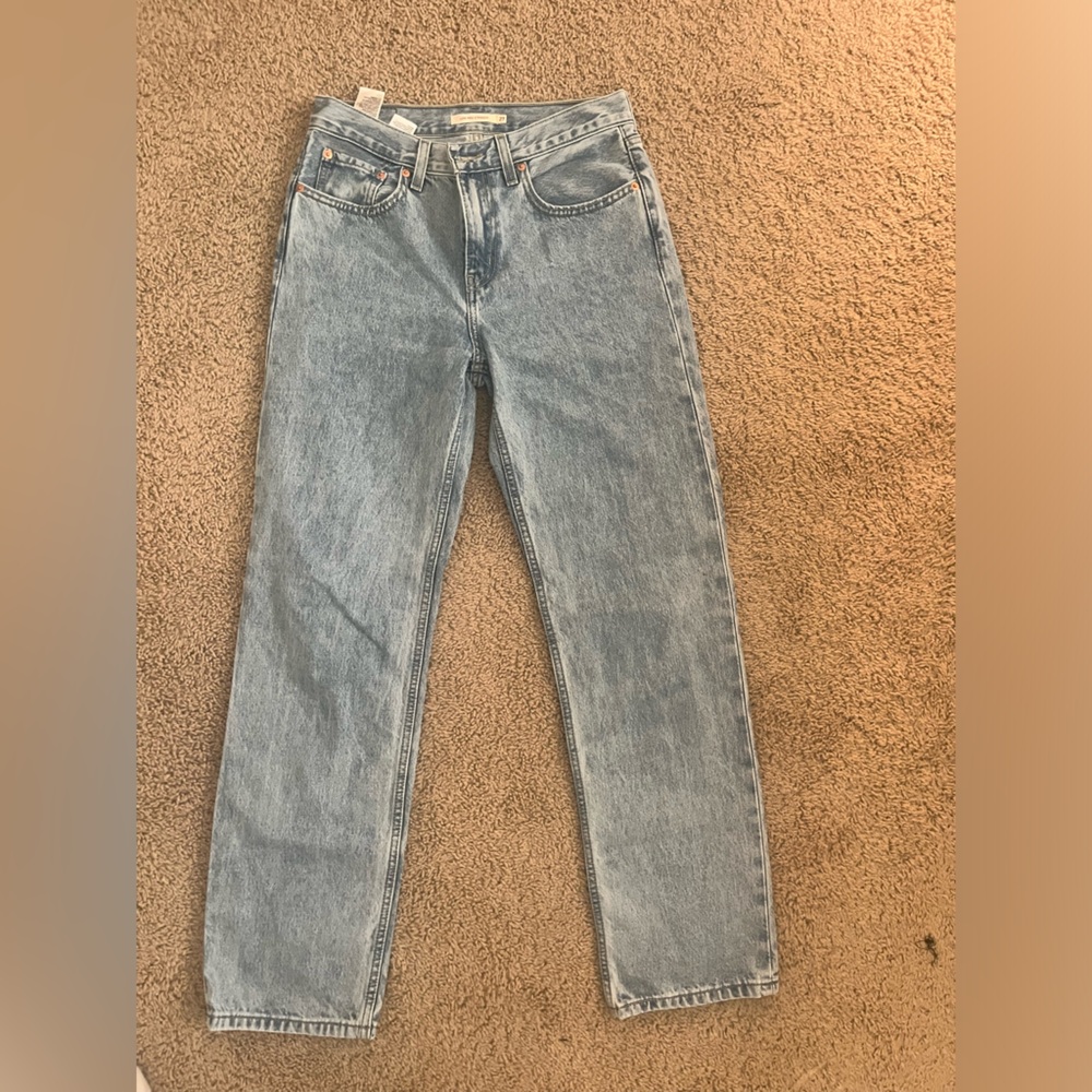 Levi’s low waisted denim jeans